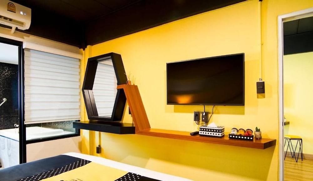 The Hive Chiang Mai Hotel מראה חיצוני תמונה
