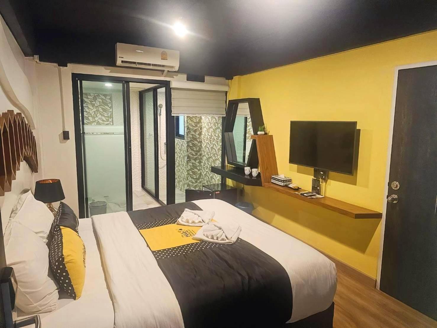 The Hive Chiang Mai Hotel מראה חיצוני תמונה