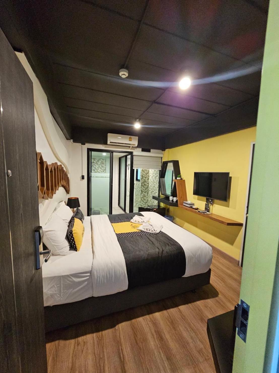 The Hive Chiang Mai Hotel מראה חיצוני תמונה