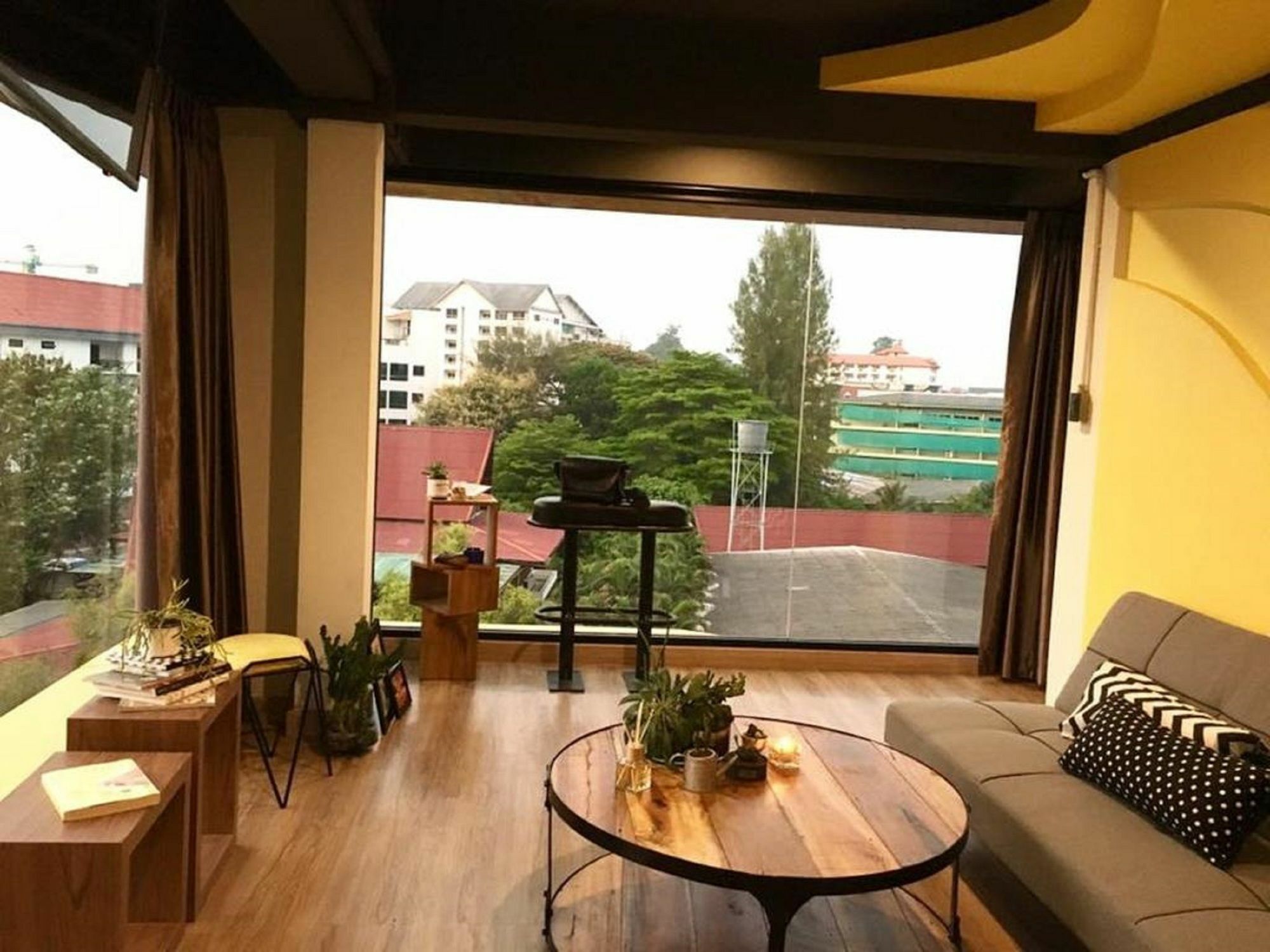 The Hive Chiang Mai Hotel מראה חיצוני תמונה